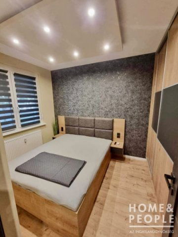 Eladó téglalakás, Szegeden 45.9 M Ft, 2 szobás