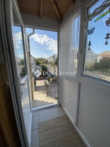 Eladó téglalakás, Veszprémben 79.99 M Ft, 3+3 szobás