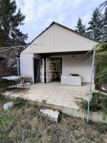 Eladó családi ház, Szigetmonostorban 29.9 M Ft, 2+1 szobás