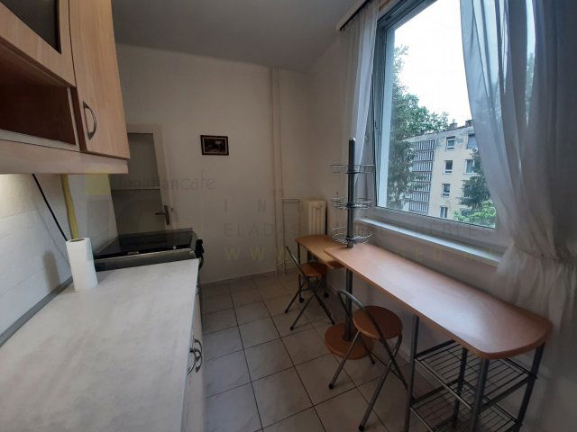 Kiadó téglalakás, albérlet, Szegeden 130 E Ft / hó, 1+1 szobás