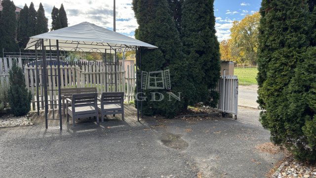 Eladó téglalakás, Siófokon 68 M Ft, 3+2 szobás