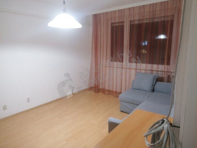 Kiadó panellakás, albérlet, IV. kerületben, Petőfi utcában
