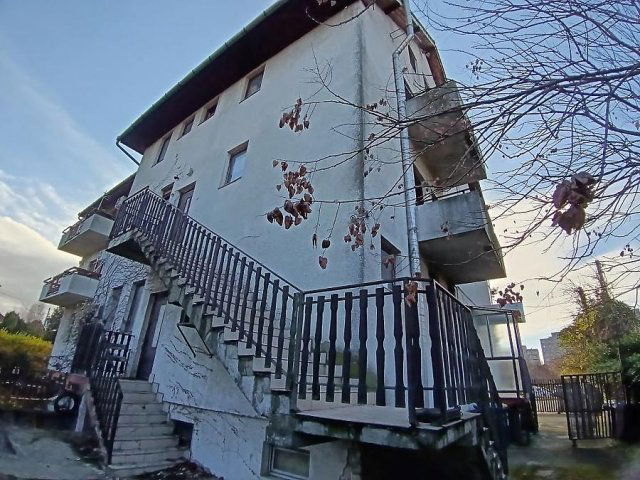 Eladó téglalakás, Budapesten, XI. kerületben 150 M Ft, 5 szobás