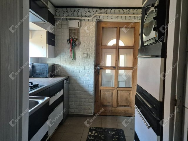 Eladó családi ház, Hajdúsámsonon 35 M Ft, 2 szobás