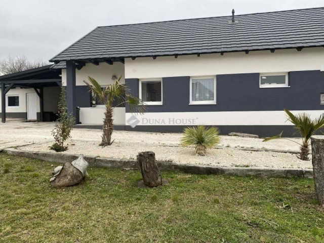 Eladó családi ház, Bodajkon 67 M Ft, 2 szobás