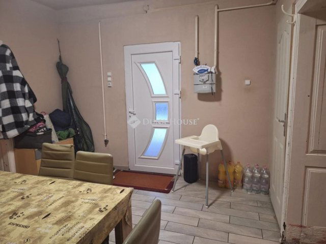 Eladó családi ház, Nagyigmándon 23.9 M Ft, 2 szobás