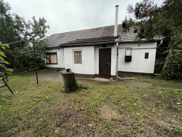 Eladó családi ház, Debrecenben 65 M Ft, 2 szobás