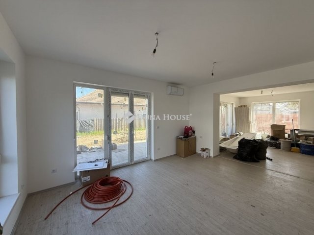 Eladó ikerház, Budapesten, XVIII. kerületben 130 M Ft, 3 szobás