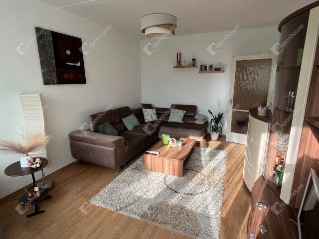 Eladó panellakás, Szombathelyen 48.5 M Ft, 2 szobás