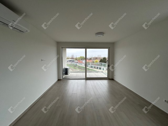Kiadó téglalakás, albérlet, Győrött 303 E Ft / hó, 3 szobás