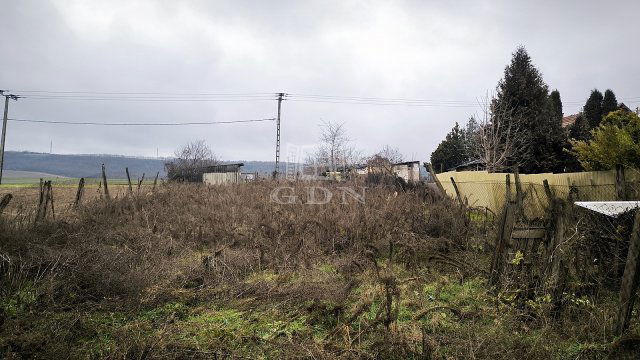 Eladó telek, Domonyban 8 M Ft / költözzbe.hu