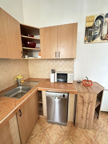 Kiadó téglalakás, albérlet, VI. kerületben, Paulay Ede utcában