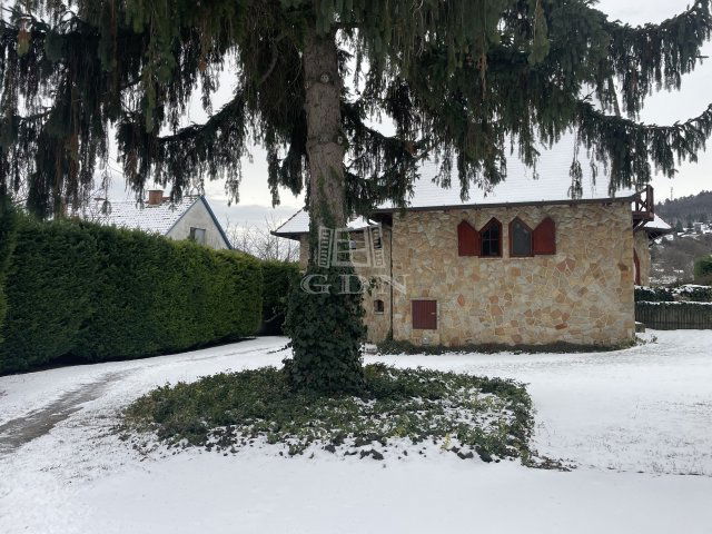 Eladó családi ház, Solymáron 290 M Ft, 5+1 szobás