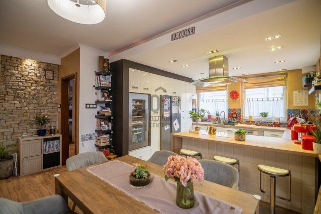 Eladó téglalakás, Budapesten, XIX. kerületben 125 M Ft, 3 szobás