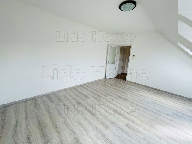 Kiadó téglalakás, albérlet, Győrött 160 E Ft / hó, 1 szobás