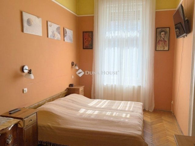 Eladó téglalakás, Budapesten, VIII. kerületben 89.9 M Ft