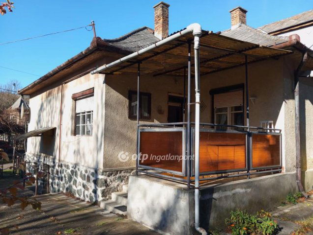 Eladó családi ház, Bekölcén 16.5 M Ft, 2 szobás