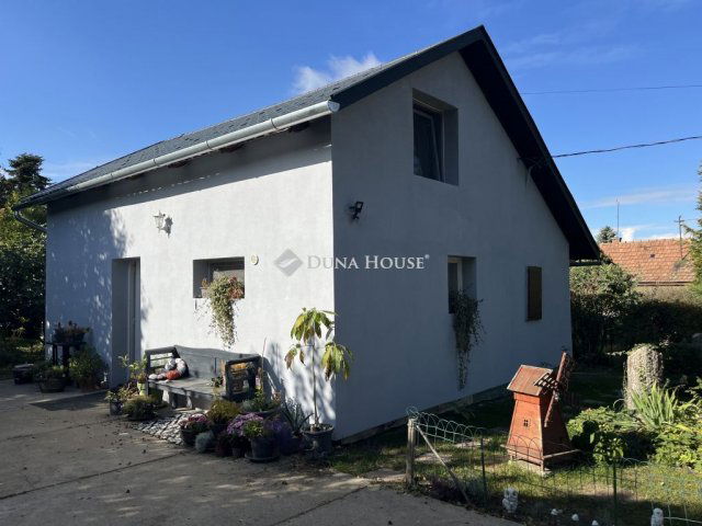 Eladó családi ház, Erdőkertesen 78.9 M Ft, 6 szobás