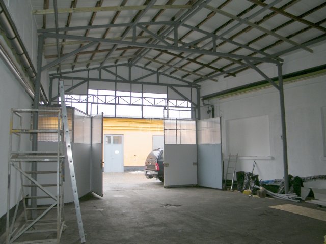 Kiadó ipari ingatlan, Solymáron 313 E Ft / hó