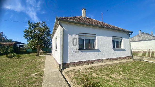 Eladó családi ház, Alsórajkon 25 M Ft, 4 szobás