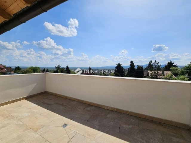 Eladó családi ház, Szentendrén 350 M Ft, 4 szobás