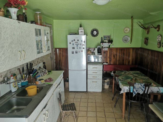 Eladó családi ház, Bonnyaán 12.5 M Ft, 12 szobás