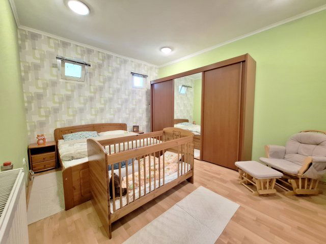 Eladó családi ház, Makón 84.9 M Ft, 3+1 szobás