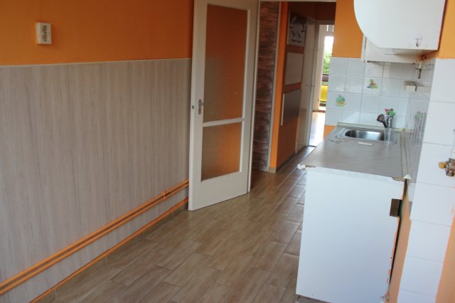 Eladó téglalakás, Kapuváron 43.4 M Ft, 2 szobás