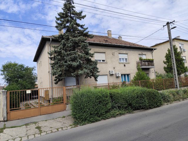 Eladó téglalakás, Budapesten, XX. kerületben 64.9 M Ft, 4 szobás