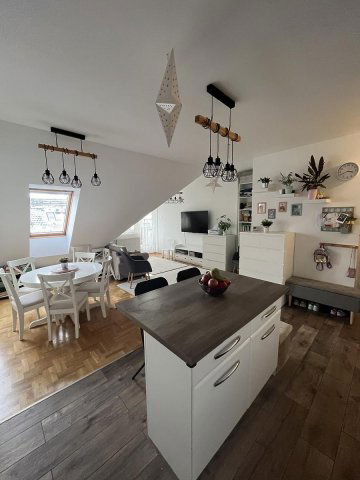 Eladó téglalakás, Budapesten, IV. kerületben, Venetianer utcában