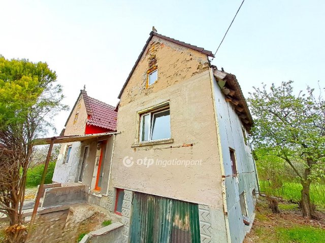 Eladó családi ház, Nagykőrösön 25 M Ft, 2 szobás