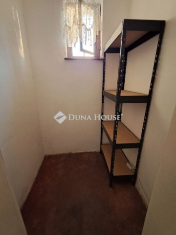 Eladó családi ház, Dunakeszin 71 M Ft, 4 szobás