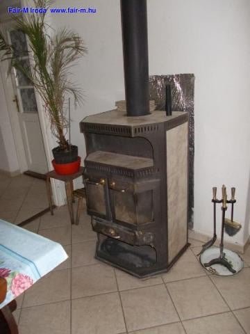 Eladó családi ház, Hódmezővásárhelyen 12.99 M Ft, 2+1 szobás