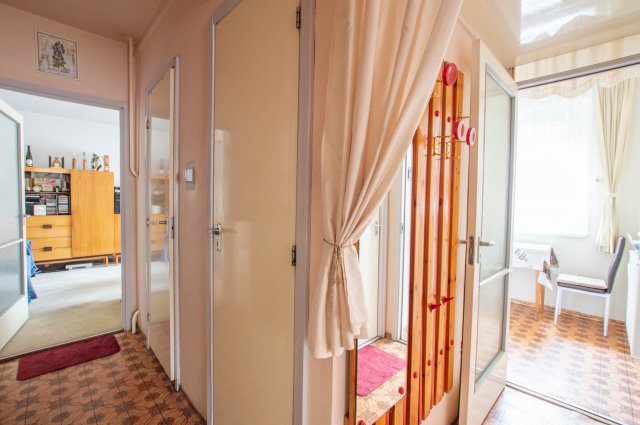 Eladó panellakás, Szombathelyen 34.9 M Ft, 3 szobás