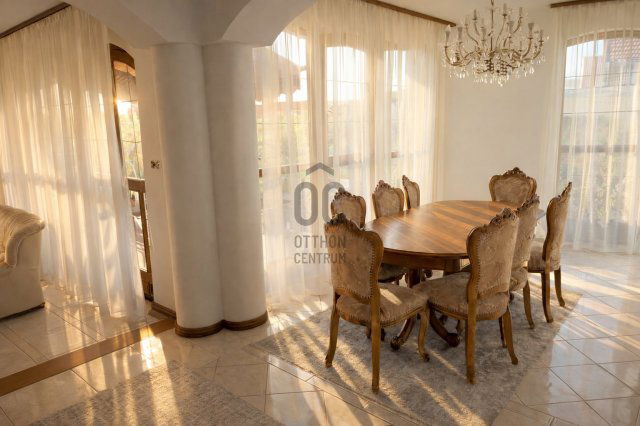 Eladó családi ház, Hajdúszoboszlón 190 M Ft, 8 szobás