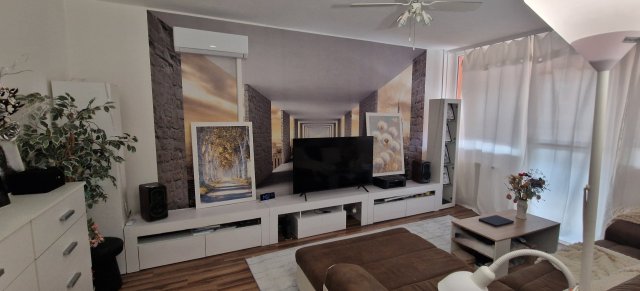 Eladó panellakás, Egerben 38 M Ft, 2 szobás