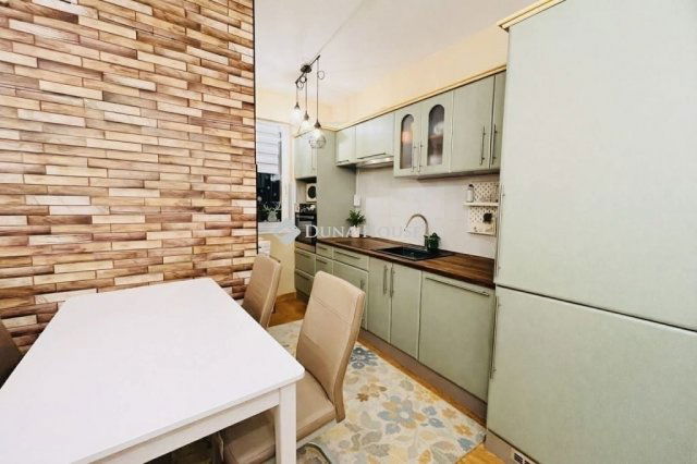 Eladó téglalakás, Gyömrőn 99.9 M Ft, 4 szobás