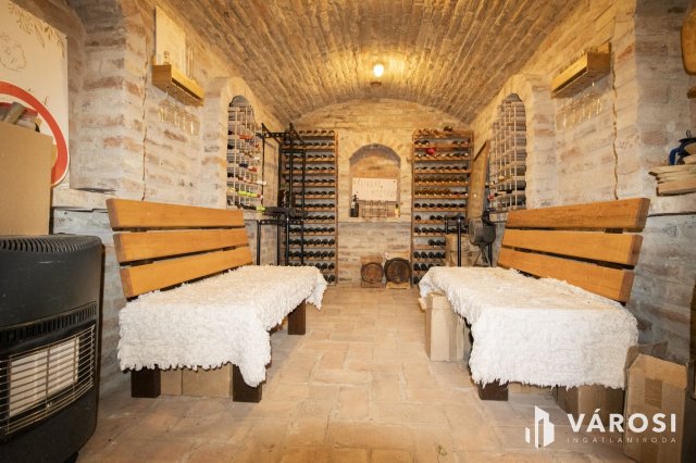 Eladó nyaraló, Gyulán 49.9 M Ft, 3 szobás / költözzbe.hu