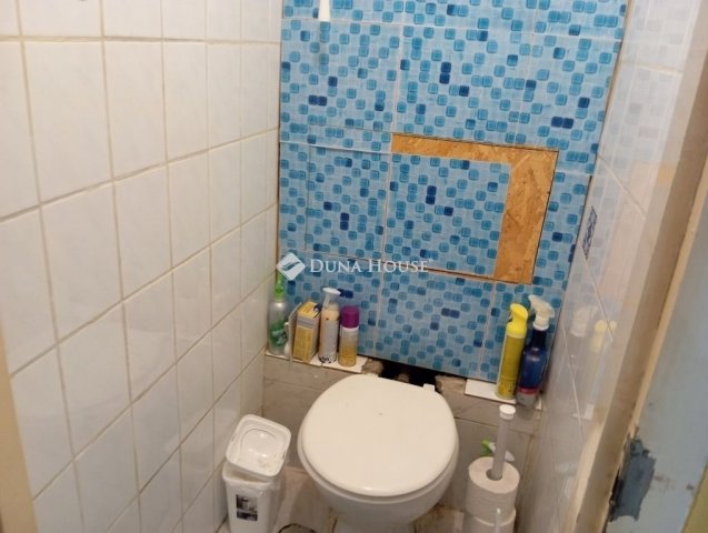 Eladó panellakás, Szigetszentmiklóson 53 M Ft, 3 szobás