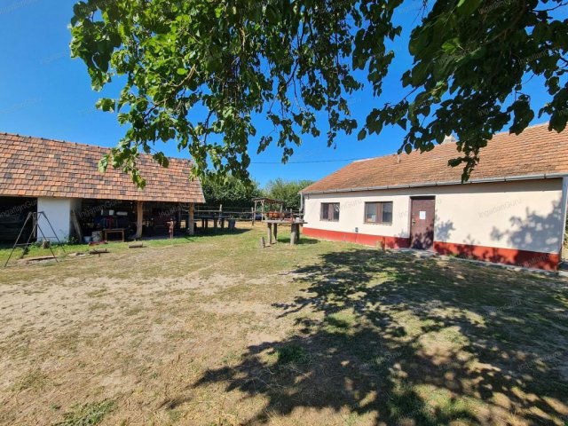 Eladó családi ház, Jakabszálláson 27.9 M Ft, 2 szobás