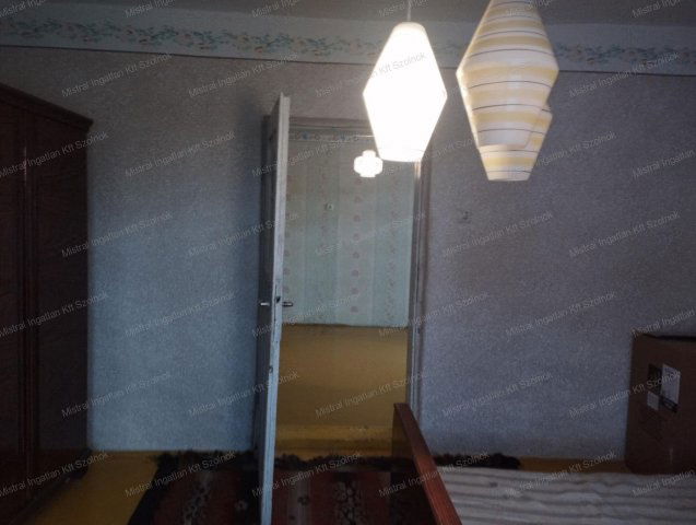 Eladó családi ház, Tószegen 16 M Ft, 5 szobás