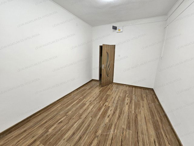 Kiadó üzlethelyiség, Szarvason 62 E Ft / hó