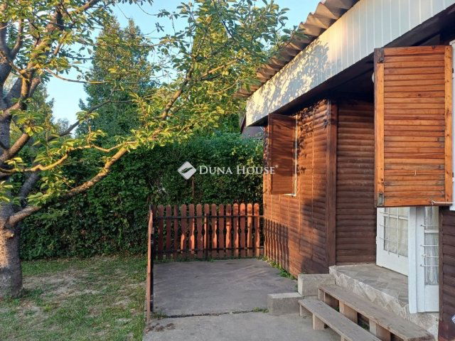 Eladó nyaraló, Ráckevén 17 M Ft, 1 szobás