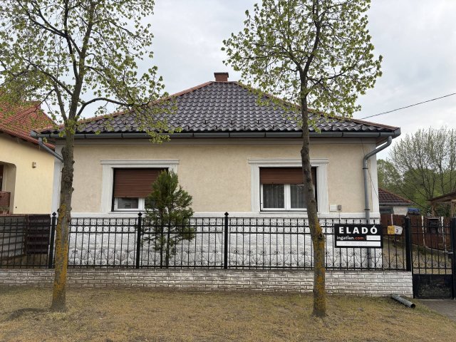 Eladó családi ház, Kisvárdán 40 M Ft, 2 szobás