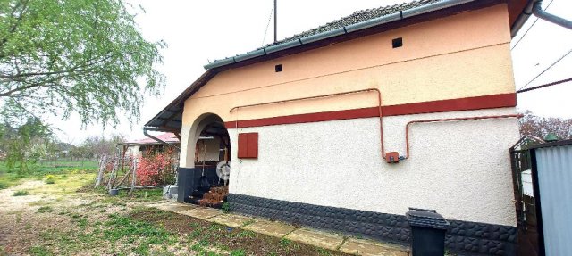Eladó családi ház, Tiszasason 19.5 M Ft, 3 szobás