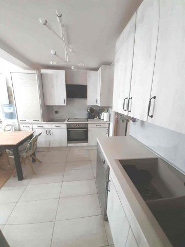 Eladó ikerház, Debrecenben 64.99 M Ft, 3 szobás