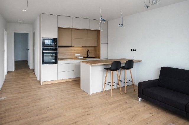 Eladó téglalakás, Pécsett 89.9 M Ft, 4 szobás