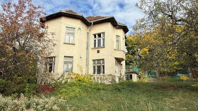 Eladó családi ház, Budapesten, XI. kerületben, Törcsvár utcában