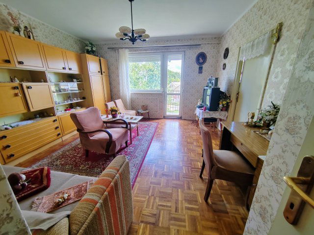 Eladó téglalakás, Veszprémben 45 M Ft, 2 szobás