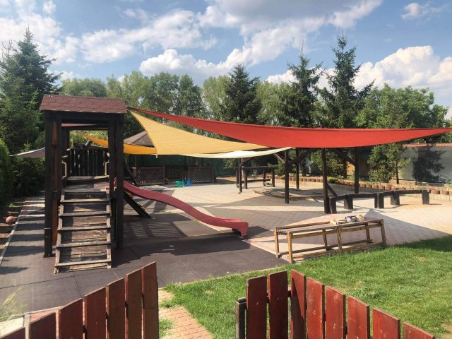 Eladó családi ház, Halásztelken 295 M Ft, 7 szobás